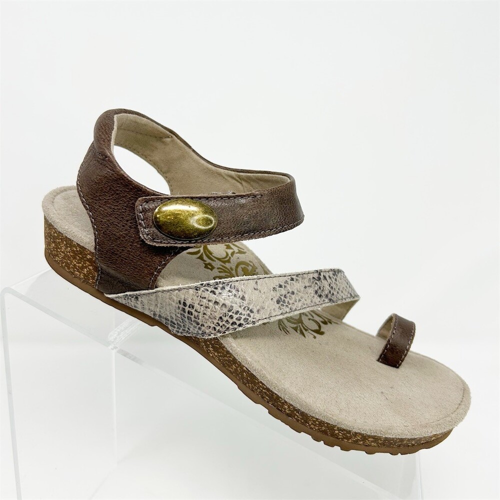 Aetrex Georgia Wedge Sandals Womens Brown Snake Print Toe Loop Comfort Size 6.5